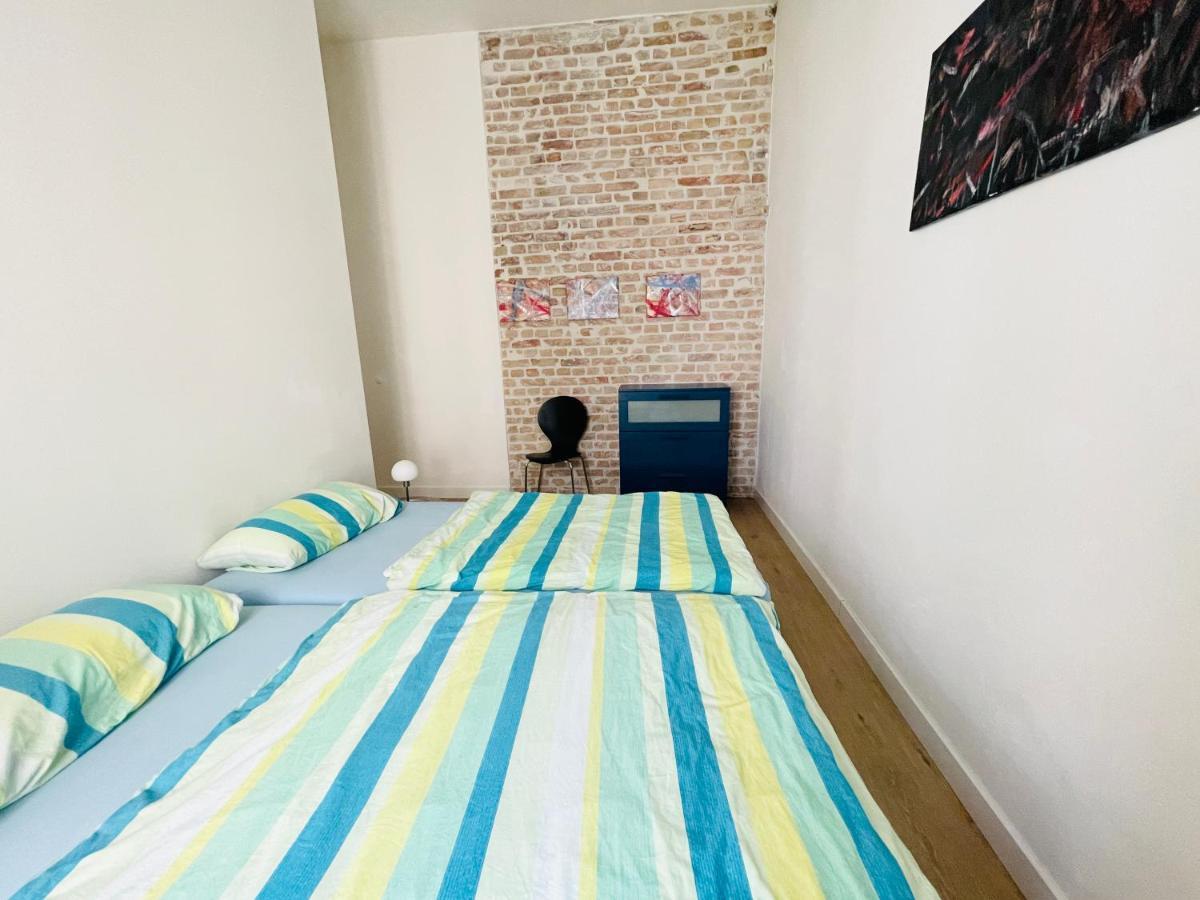 Zentrale Ruhige Ferienwohnung In Берлин Экстерьер фото